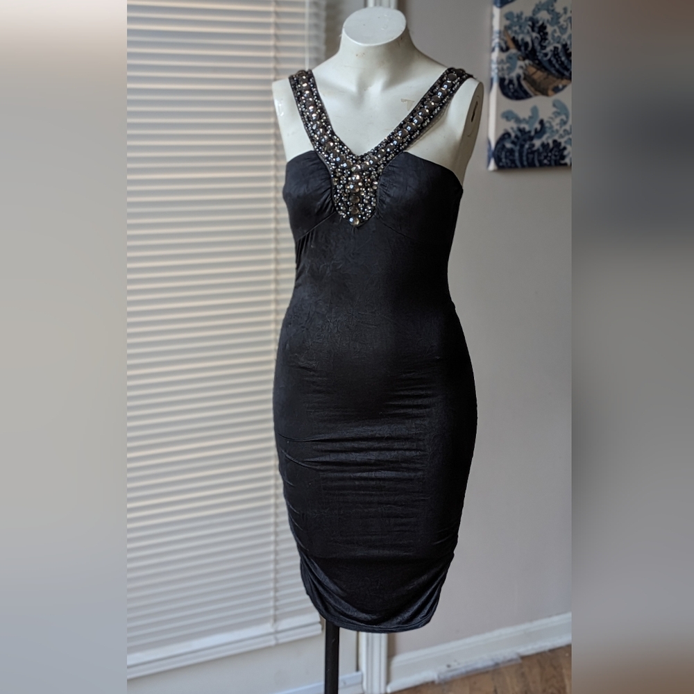 Elegant Black Embellished Body Con Dress